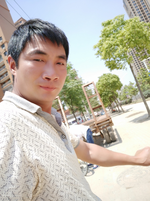 勇哥的第一张照片--合肥相亲服务中心