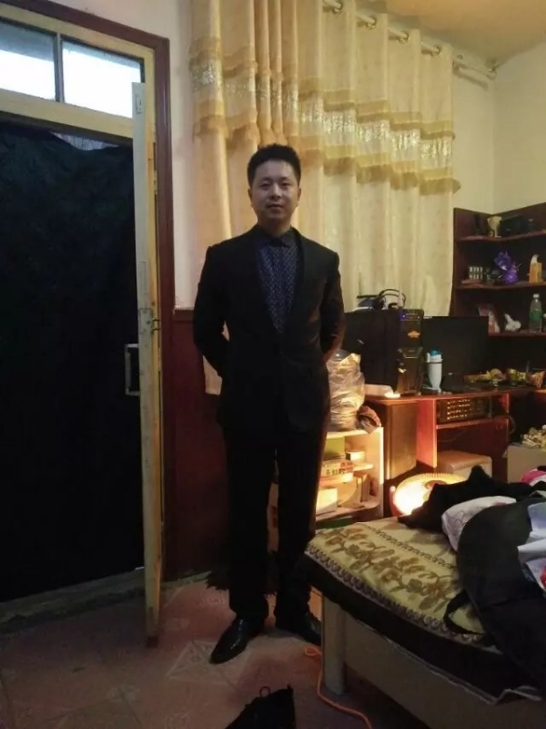 亮亮的第一张照片--合肥相亲服务中心