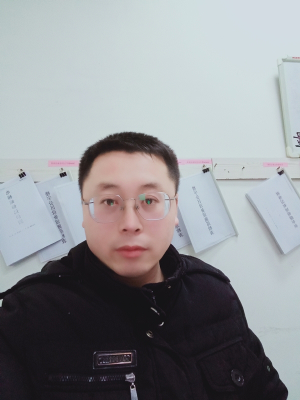 一头猪的第一张照片--合肥相亲服务中心