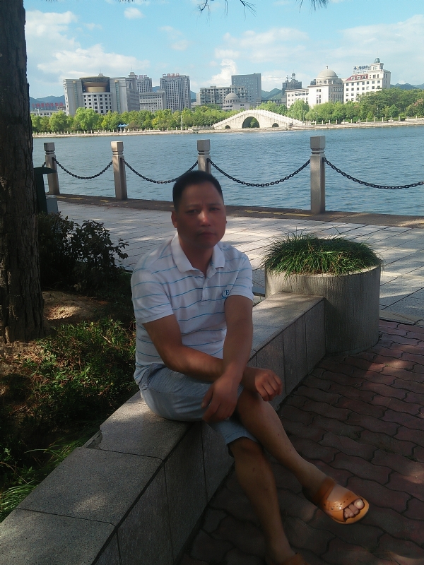 尹力的第一张照片--合肥相亲服务中心