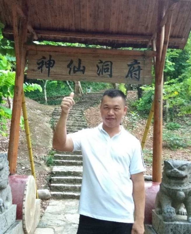 强仔的第一张照片--合肥相亲服务中心