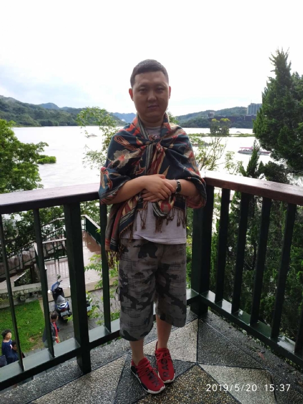 爱情里的俩个人的第一张照片--合肥相亲服务中心