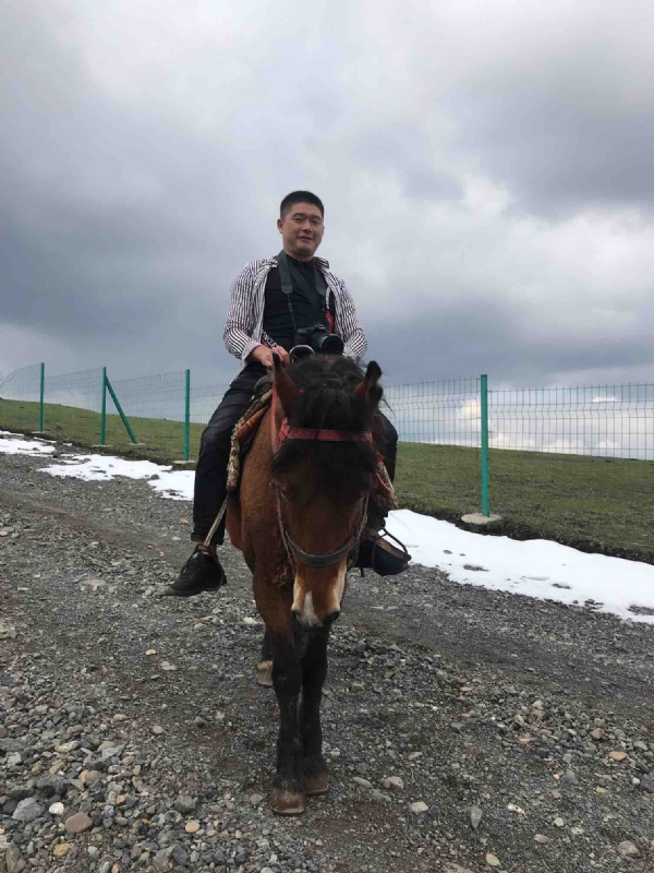 一个人的第一张照片--合肥相亲服务中心