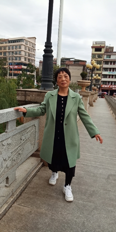 小玲的第一张照片--合肥相亲服务中心