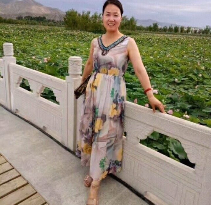 红叶的第一张照片--合肥相亲服务中心