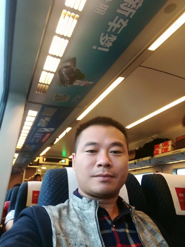 等爱的人的第一张照片--合肥相亲服务中心