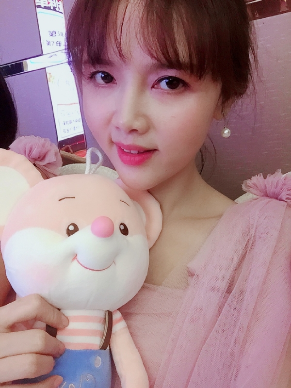 如朱砂的第一张照片--合肥相亲服务中心