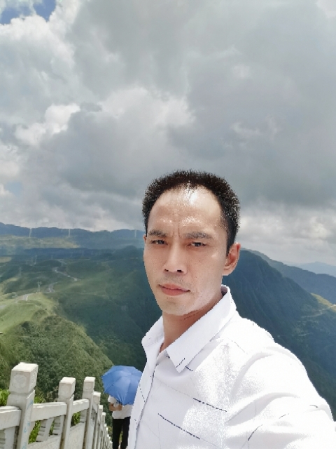 LXZ的第一张照片--合肥相亲服务中心