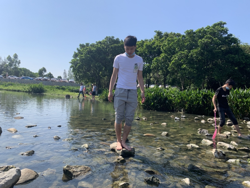 放假吃鸡的第二张照片--合肥相亲服务中心