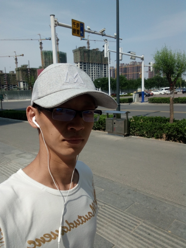 挥一挥手什么都没有的第一张照片--合肥相亲服务中心