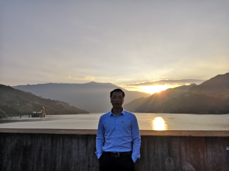 庸人自扰的第一张照片--合肥相亲服务中心