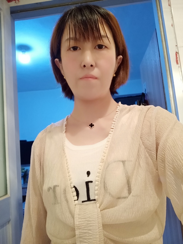 芬儿的第一张照片--合肥相亲服务中心