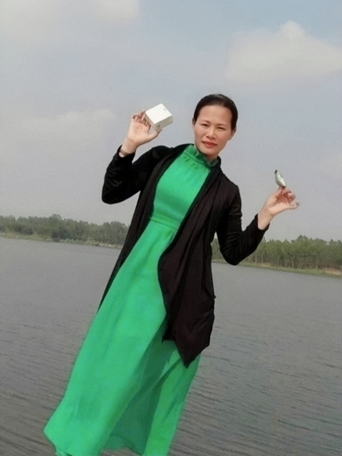 李梅的第三张照片--合肥相亲服务中心