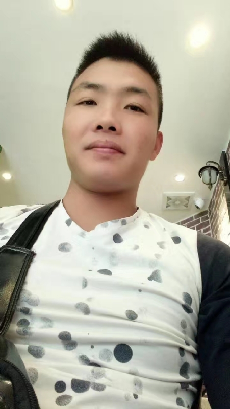 吃生蚝的小乖乖的第一张照片--合肥相亲服务中心