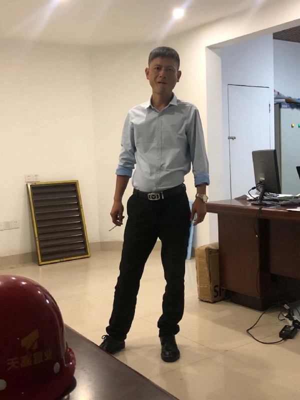 郁闷之中的第一张照片--合肥相亲服务中心