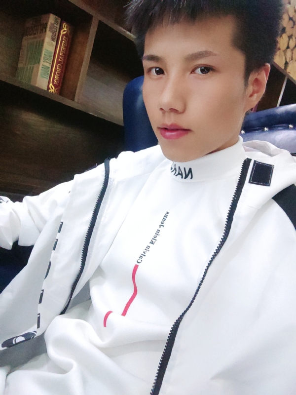 梁辞的第一张照片--合肥相亲服务中心