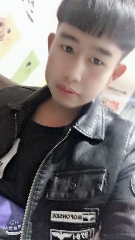 军绿色的第一张照片--合肥相亲服务中心