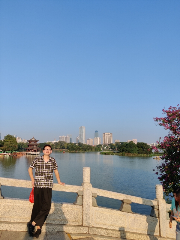 萍水相逢晏的第一张照片--合肥相亲服务中心