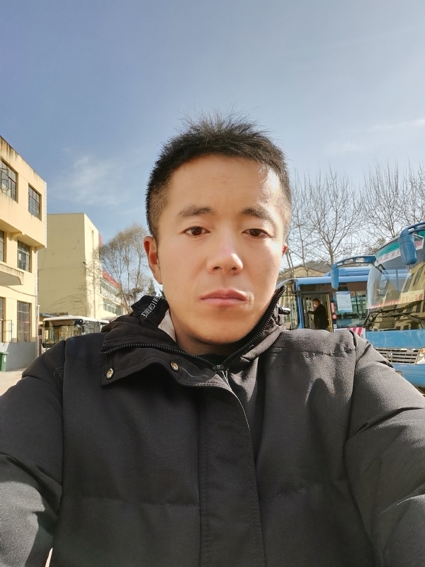 孤独的云的第三张照片--合肥相亲服务中心