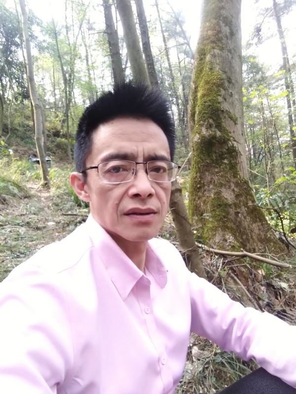 吴彬的第一张照片--合肥相亲服务中心