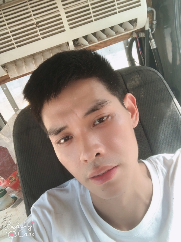 小董的第一张照片--合肥相亲服务中心