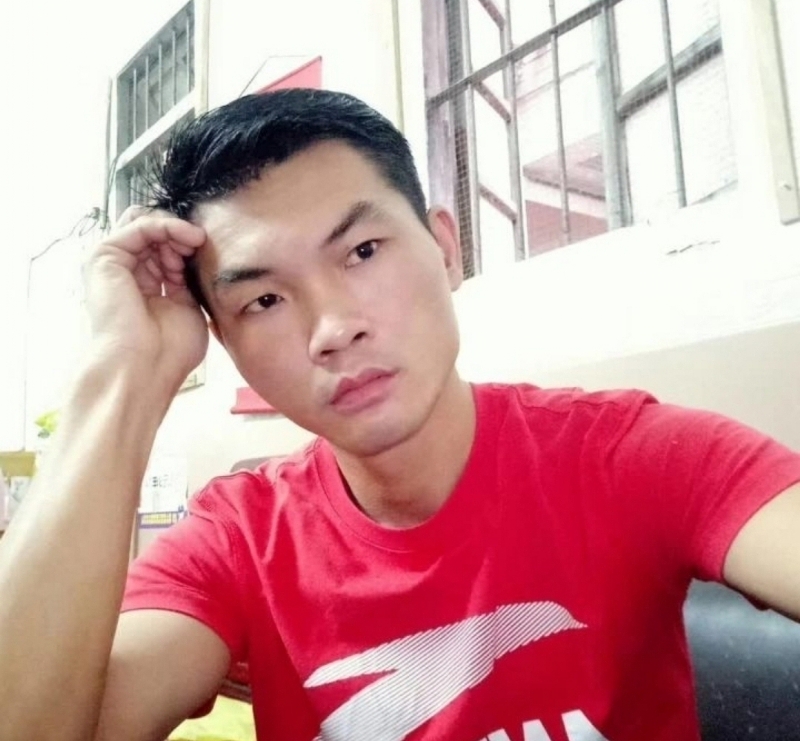 英俊的台灯的第一张照片--合肥相亲服务中心