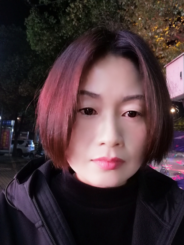 风中百合的第一张照片--合肥相亲服务中心