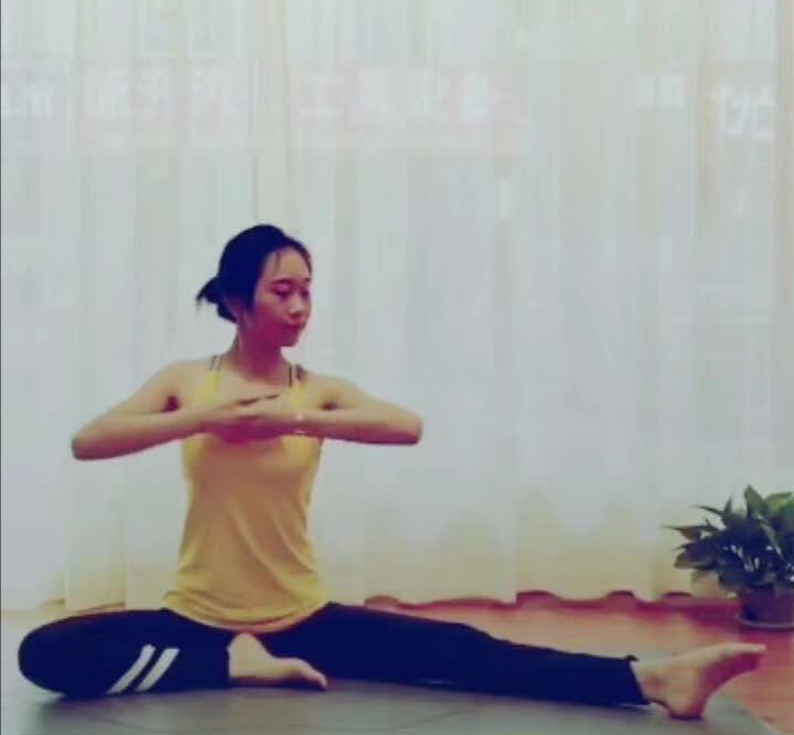 静静子的第一张照片--合肥相亲服务中心