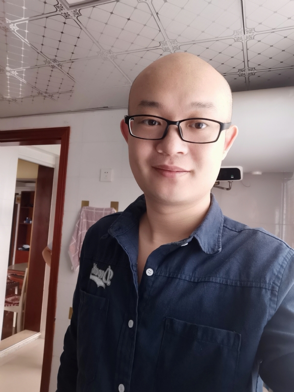 凝望远方的第一张照片--合肥相亲服务中心