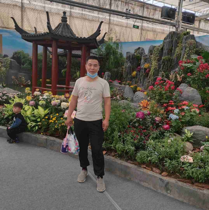 受伤的痴情男的第一张照片--合肥相亲服务中心