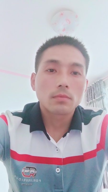 染红尘世的第二张照片--合肥相亲服务中心