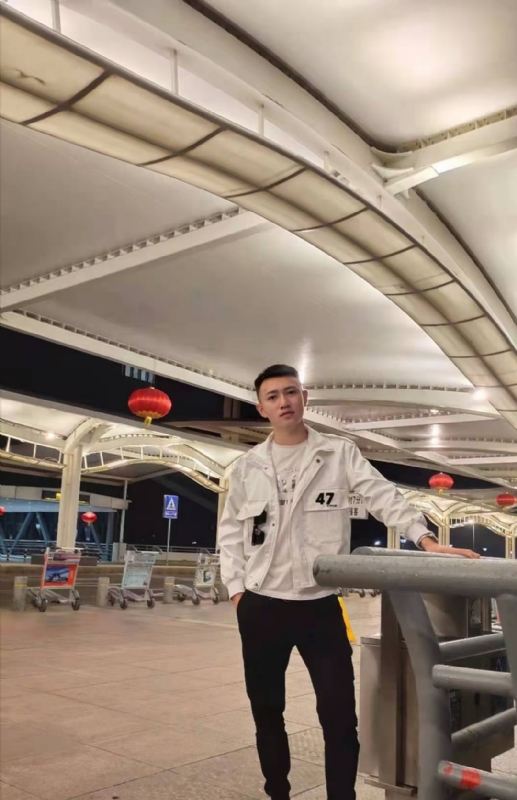 猕猴的第一张照片--合肥相亲服务中心