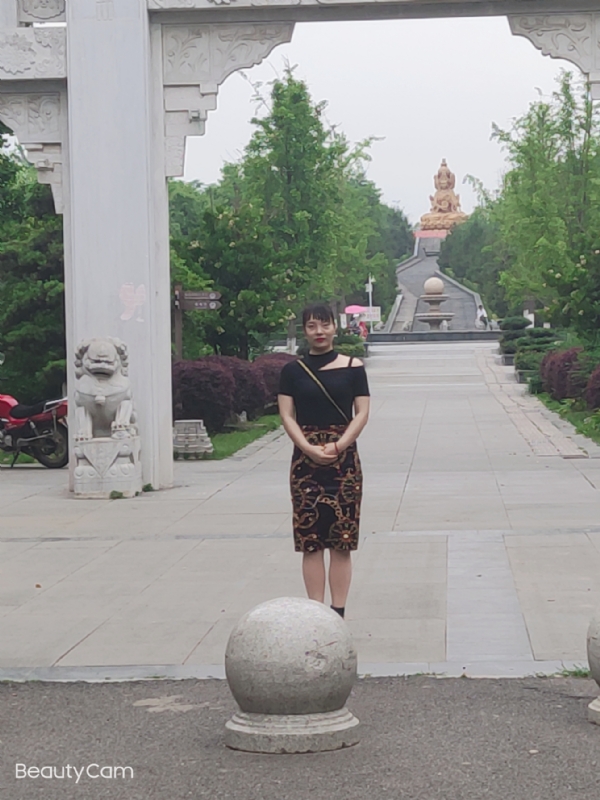 魏沐阳子的第三张照片--合肥相亲服务中心