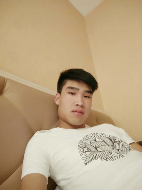 谁不曾孤单上路的第一张照片--合肥相亲服务中心