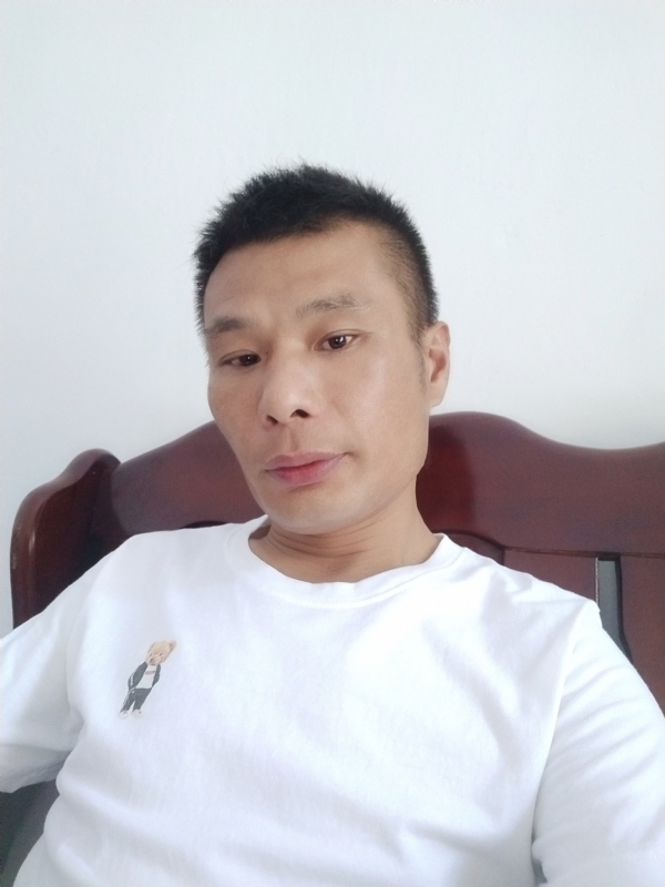 年少轻狂的第一张照片--合肥相亲服务中心