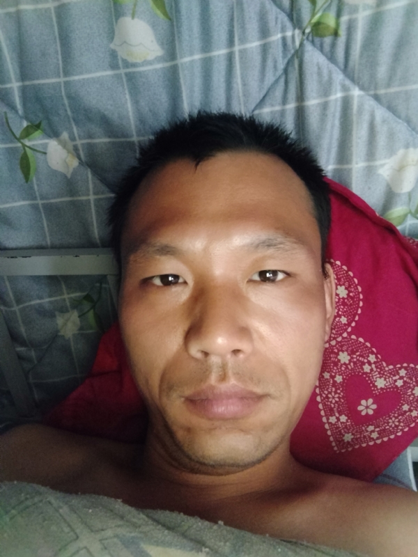 弘扬的第一张照片--合肥相亲服务中心