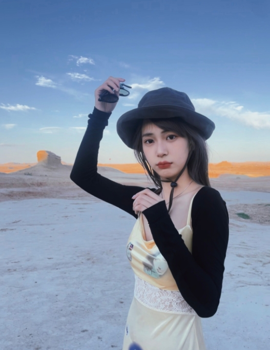 英姐的第一张照片--合肥相亲服务中心