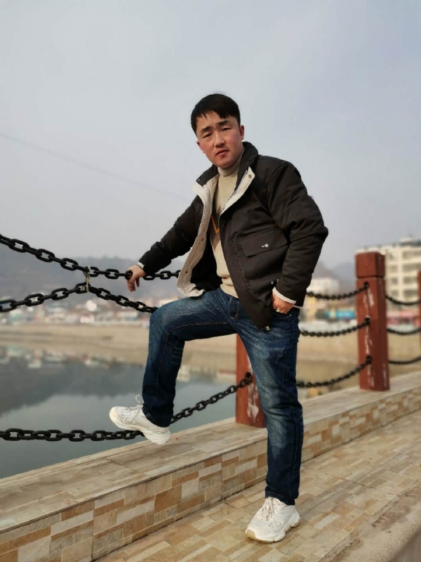 性情中人的第一张照片--合肥相亲服务中心