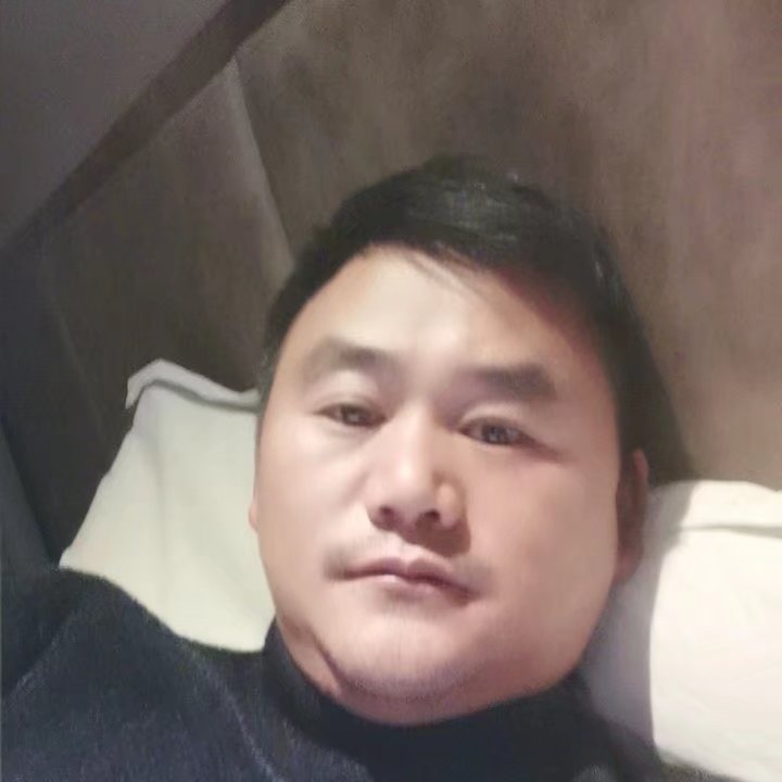 奔跑的第三张照片--合肥相亲服务中心