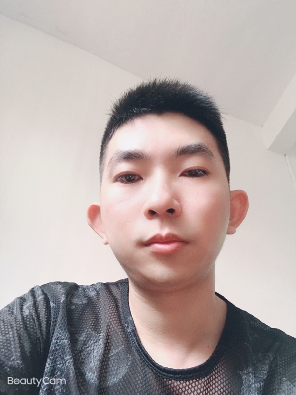 诚恳的第一张照片--合肥相亲服务中心