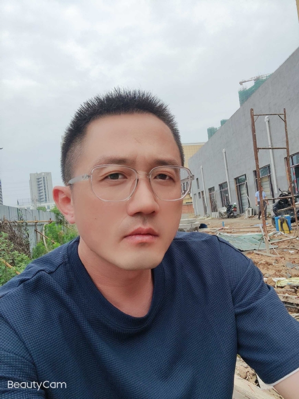 清风烈酒的第二张照片--合肥相亲服务中心