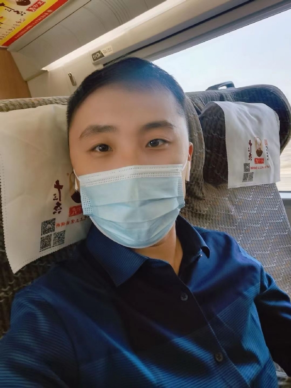 孤独的小屁猪的第二张照片--合肥相亲服务中心