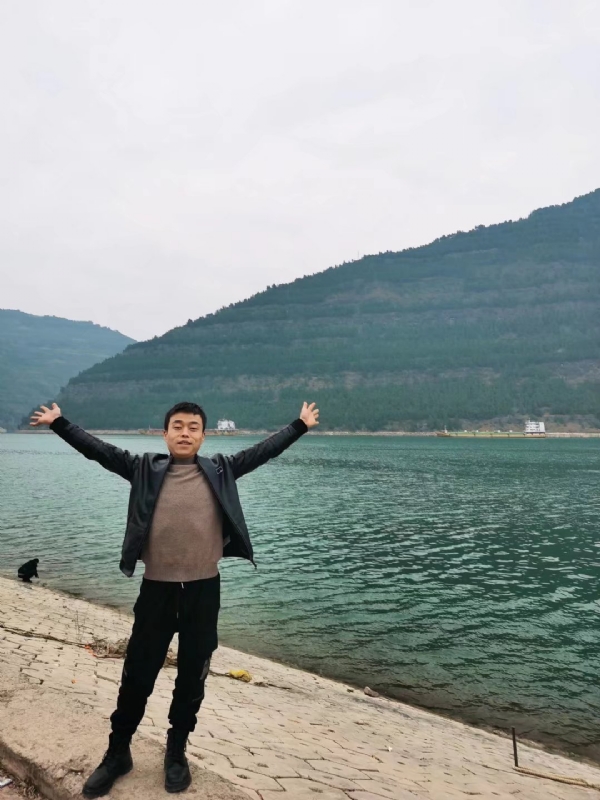 寂寞的风的第一张照片--合肥相亲服务中心