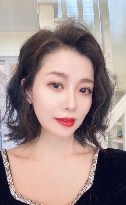 束負的第一张照片--合肥相亲服务中心