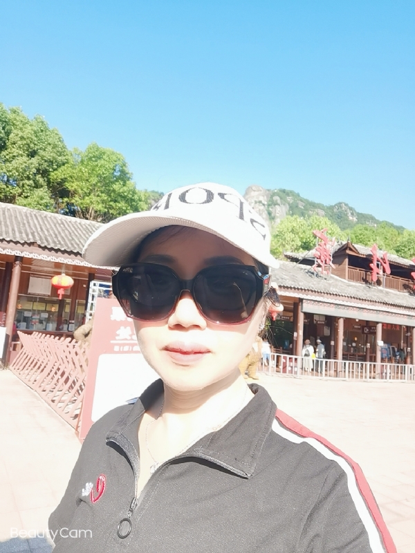 山百合的第一张照片--合肥相亲服务中心