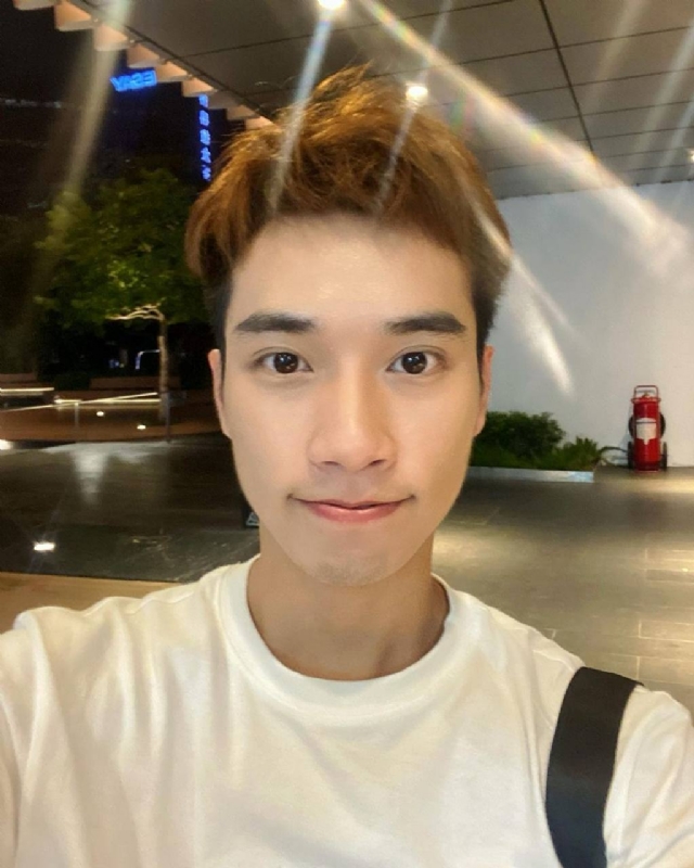 油菜花的第一张照片--合肥相亲服务中心