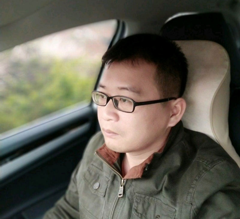 海风吹动你的心的第二张照片--合肥相亲服务中心