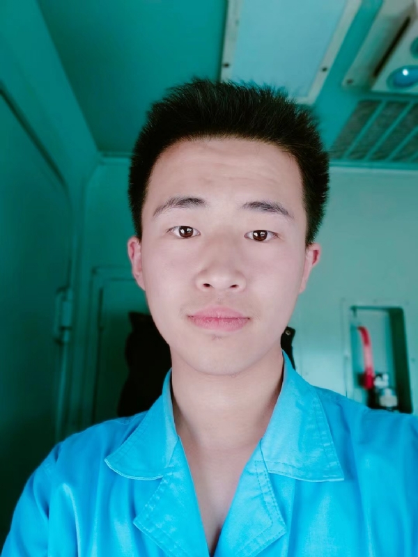 生而为人的第二张照片--合肥相亲服务中心