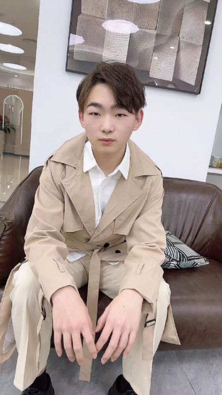 啊哲的第一张照片--合肥相亲服务中心