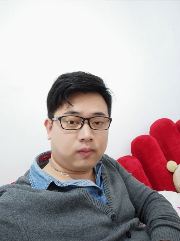 何必在亿的第一张照片--合肥相亲服务中心